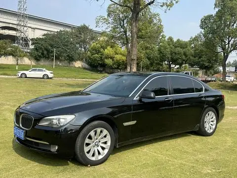 BMW 7 Series 2011