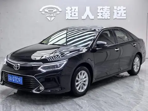 Toyota Camry 2016 — фото 1