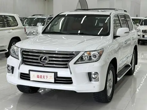 Lexus LX 2013