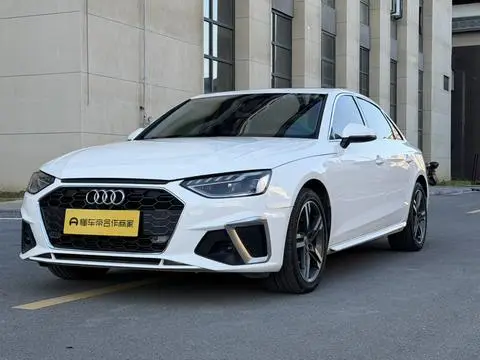 Audi A4L 2020 — фото 1