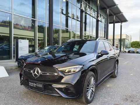 Mercedes-Benz GLC 2025
