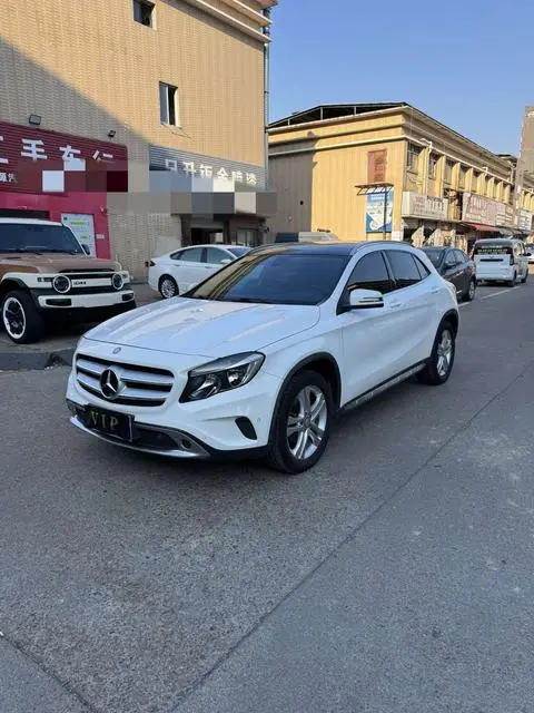 Mercedes-Benz GLA 2017 — фото 1