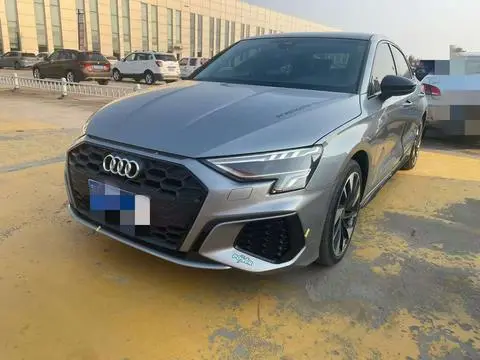 Audi A3 2022 — фото 1