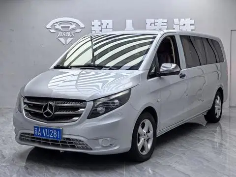 Mercedes-Benz 威霆 2016