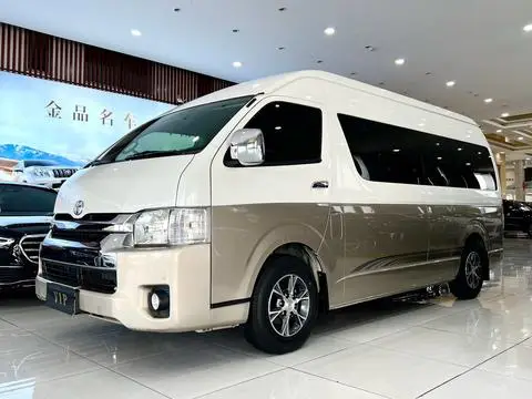 Toyota Hiace 2011