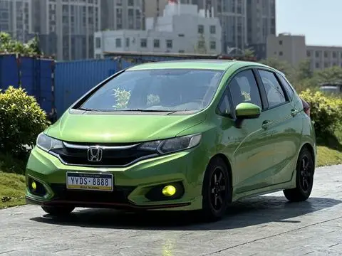 Honda Fit 2018 — фото 1