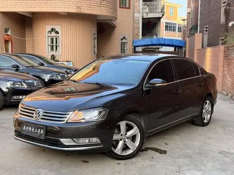 Volkswagen Magotan 2012