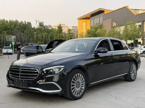 Mercedes-Benz E-Class 2022