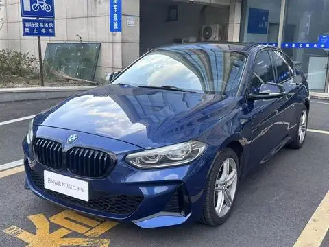 BMW 1 Series 2021 — фото 1
