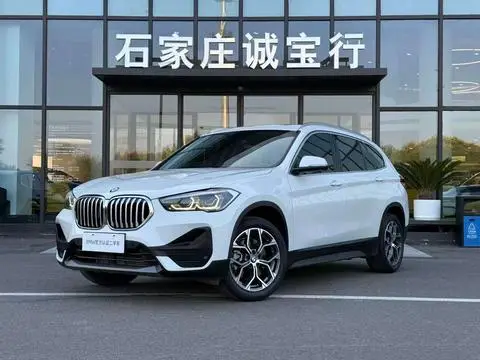 BMW X1 2022 — фото 1
