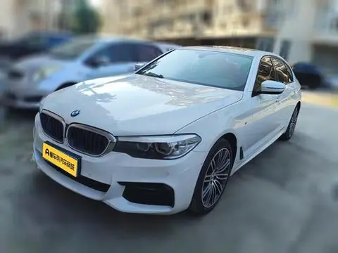 BMW 5 Series 2019 — фото 1