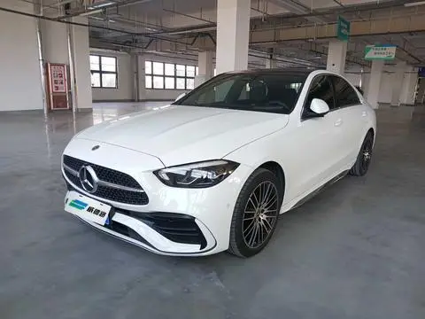 Mercedes-Benz C-Class 2024