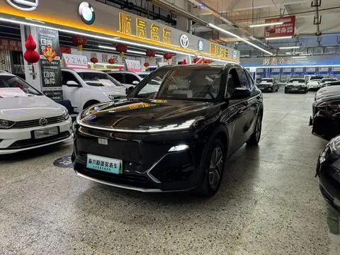 Geely 星舰7 EM-i 2025