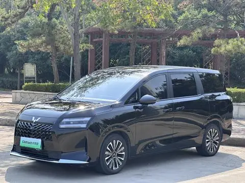 Wuling 星光730 PHEV 2025