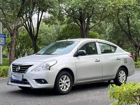 Nissan Sunny 2016 — фото 1