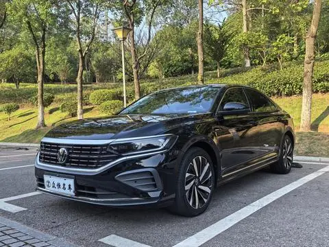 Volkswagen Passat 2024