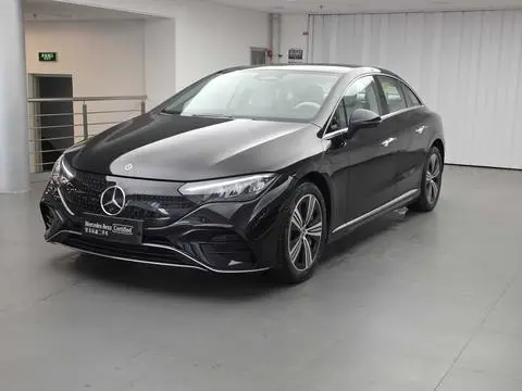 Mercedes-Benz EQE 2025