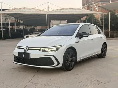 Volkswagen Golf 2021