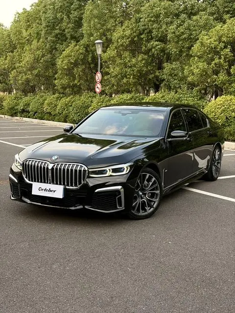 BMW 7 Series 2019 — фото 1