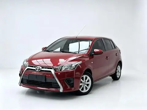Toyota YARIS L 2015