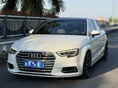 Audi A3 2017 — фото 1
