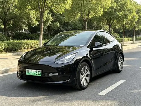 Tesla Model Y 2022 — фото 1