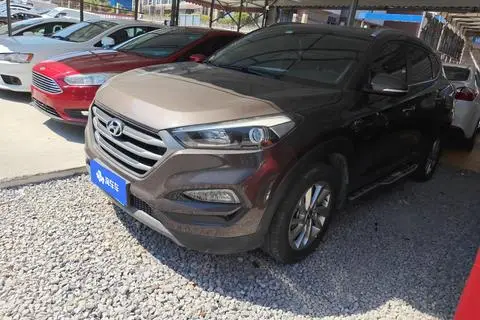 Hyundai 途胜 2015