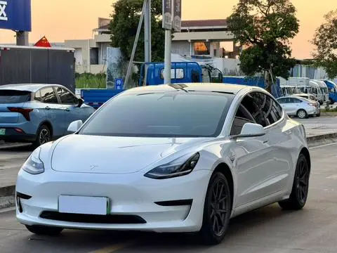 Tesla Model 3 2020 — фото 1