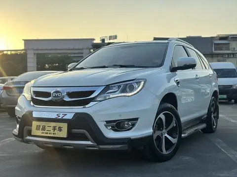 BYD S7 2015