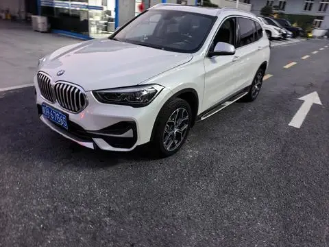 BMW X1 2022 — фото 1