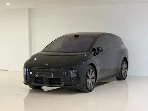 Li i8 2025