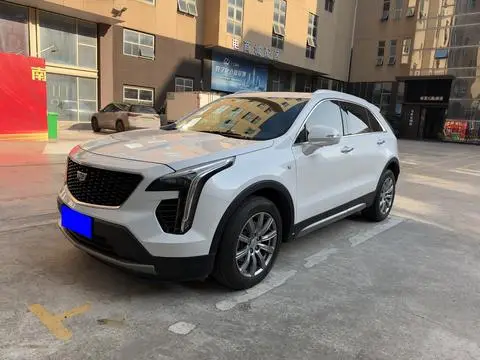 Cadillac XT4 2021 — фото 1