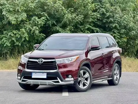 Toyota Highlander 2015 — фото 1