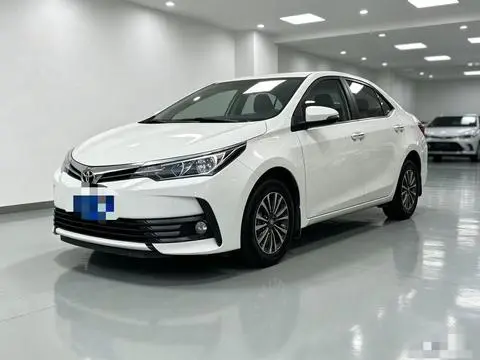 Toyota Corolla 2017 — фото 1