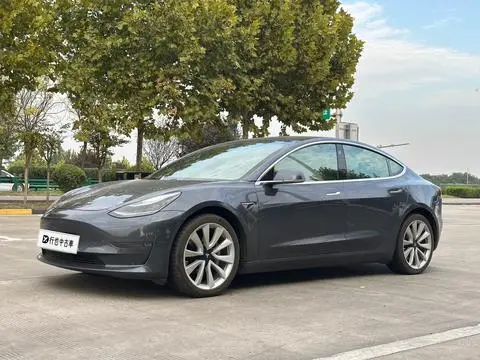 Tesla Model 3 2019 — фото 1