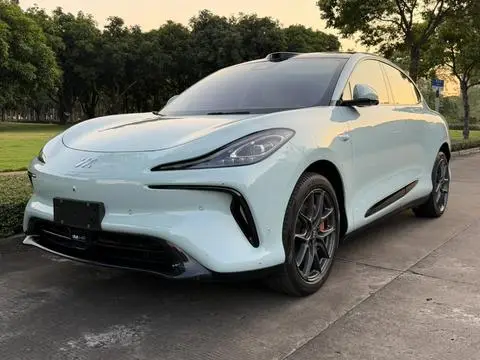IM Motors 智己LS6 2023