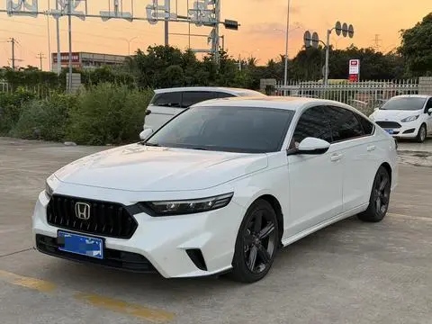 Honda 英仕派 2023 — фото 1