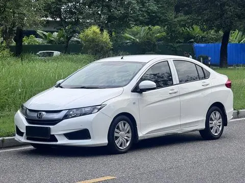 Honda 锋范 2017 — фото 1