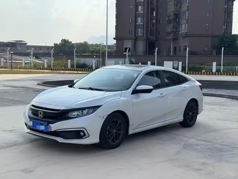 Honda Civic 2019 — фото 1