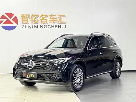 Mercedes-Benz GLC 2025
