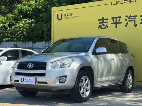 Toyota RAV4 2010