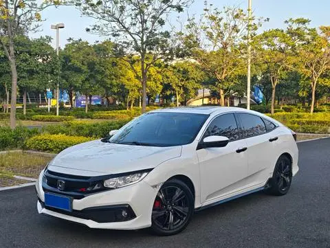 Honda Civic 2019 — фото 1