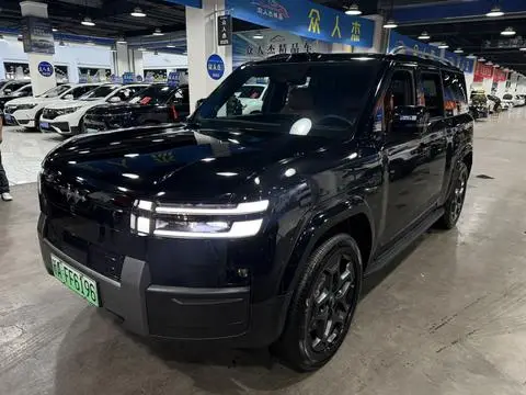 BYD Leopard 钛7 PHEV 2025 — фото 1