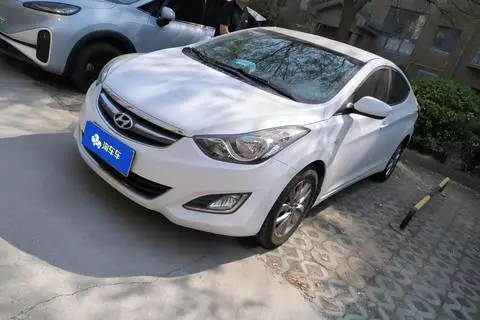 Hyundai Elantra Langdong 2015