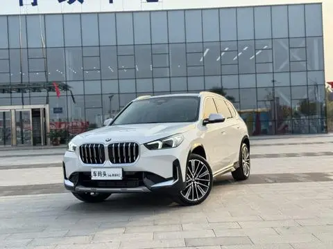 BMW X1 2023 — фото 1