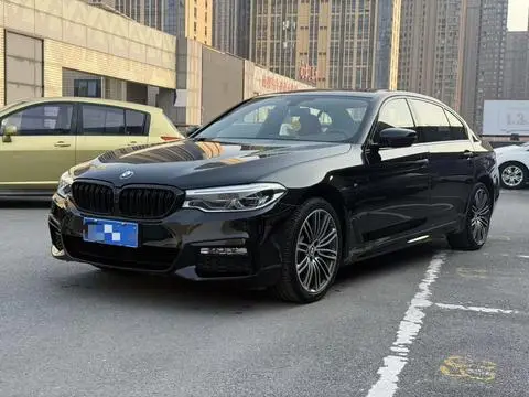 BMW 5 Series 2018 — фото 1
