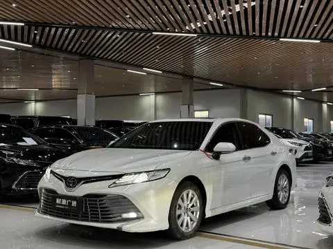 Toyota Camry 2019