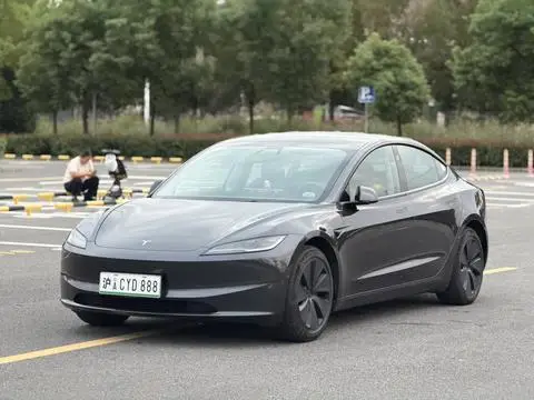 Tesla Model 3 2023 — фото 1