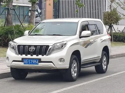Toyota Prado 2016 — фото 1