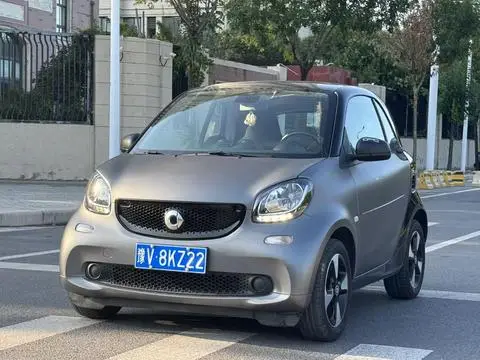 smart fortwo 2018 — фото 1